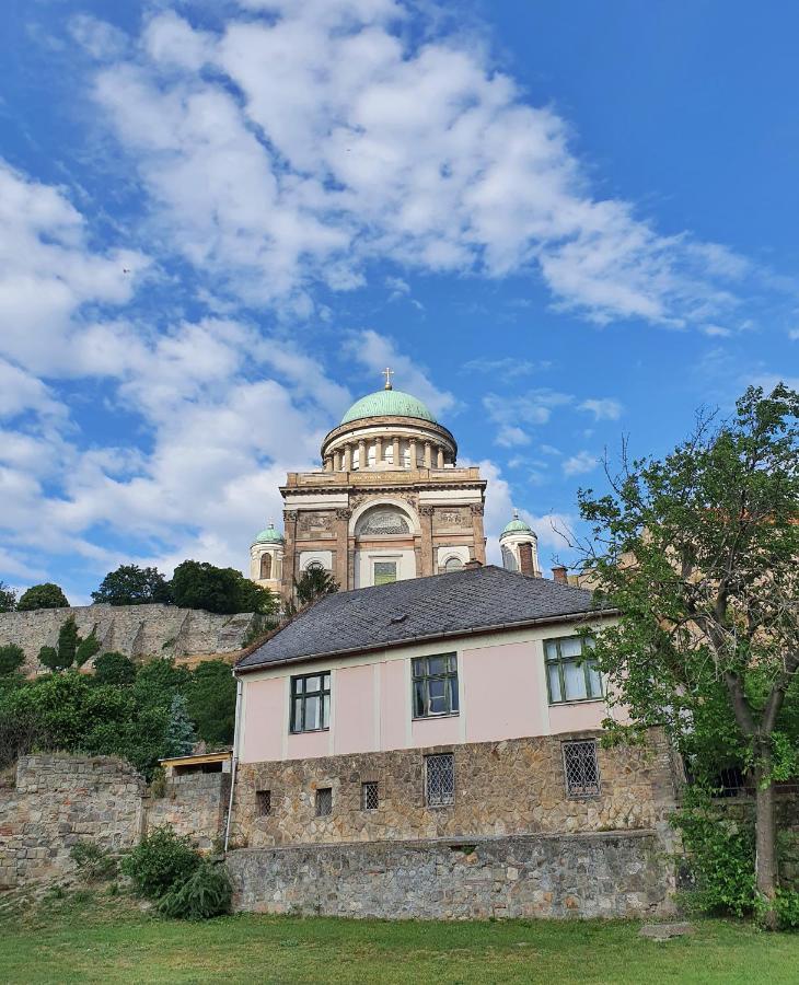 Danubia Apartman Esztergom Exterior photo