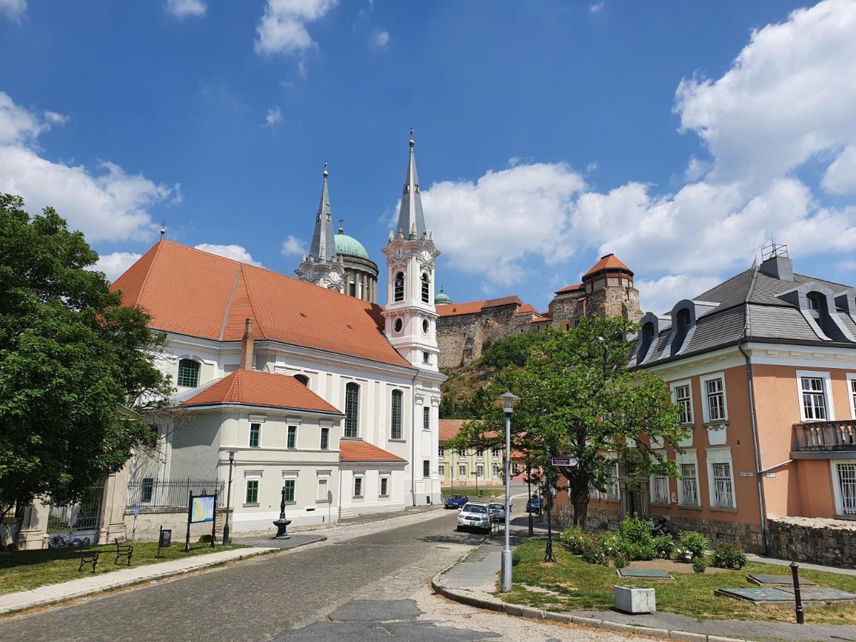 Danubia Apartman Esztergom Exterior photo