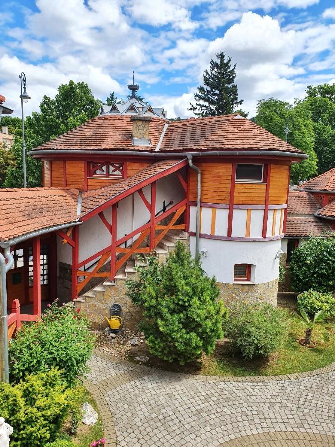 Danubia Apartman Esztergom Exterior photo