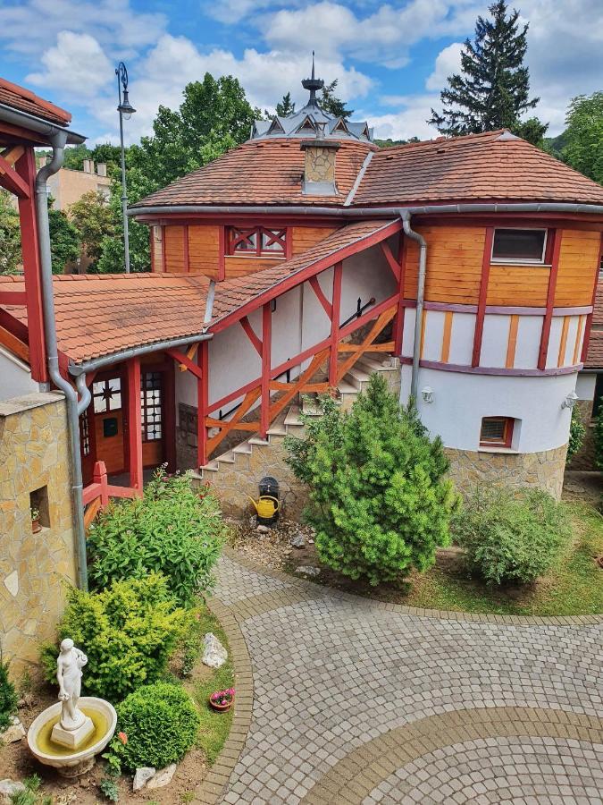 Danubia Apartman Esztergom Exterior photo