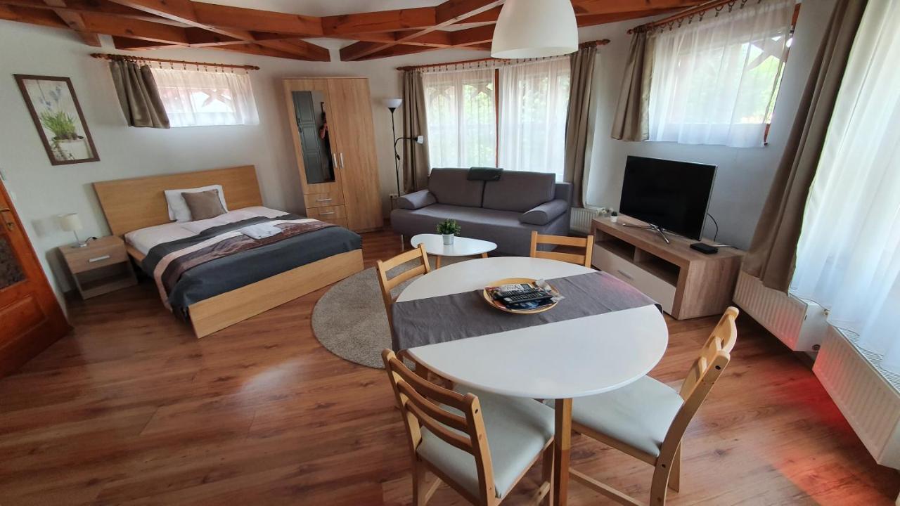 Danubia Apartman Esztergom Exterior photo